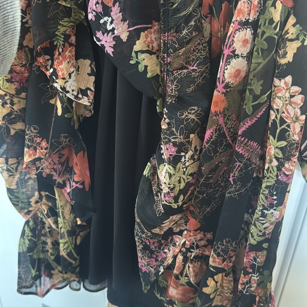 Darling little dress!!! - Picture 6 of 7